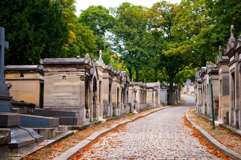 Mysteries of Père Lachaise - Unusual Tombs That Spark Curiosity
