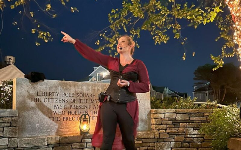 Mystic: Ghosts of Christmas Past Downtown Walking Tour - Key Points