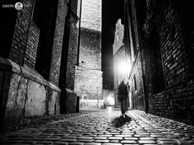 Mystical Night Tour of Prague - Practical Details: Logistics and Group Size