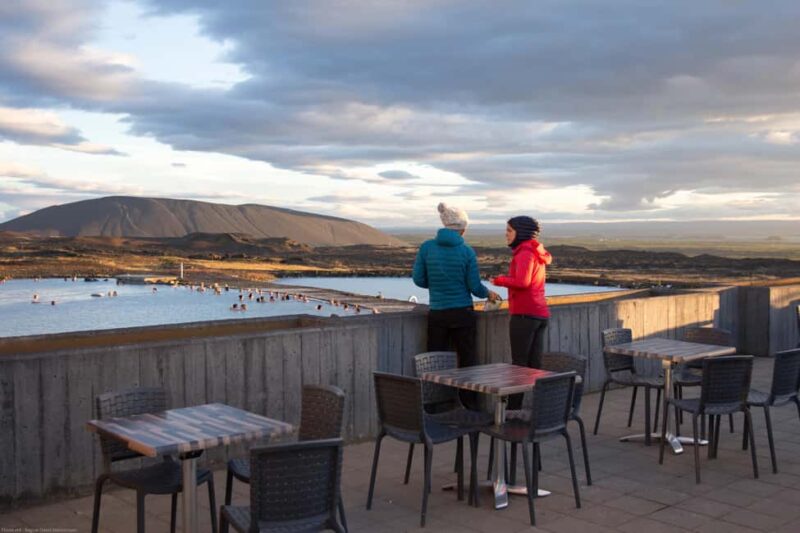 Mývatn: Guided Hike and Nature Baths Entry with Transfer - Discovering the Geothermal Cave Used by Local Farmers