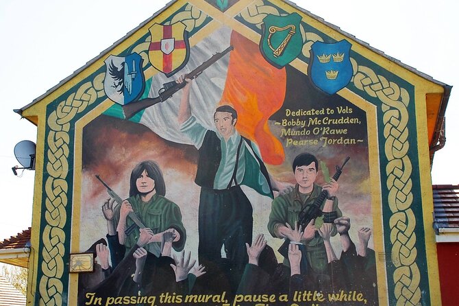 N0 1 Belfast black cab Irish and British mural 2hr private tour - International Mural Wall on Divis Street