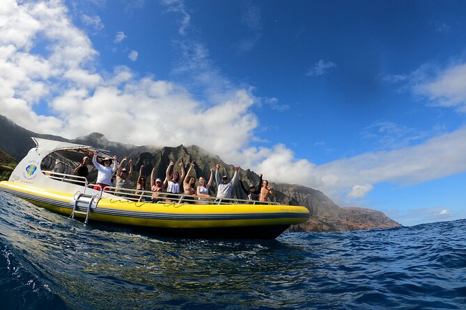 Na Pali Coast Super Raft Adventure with Snorkel - Snorkeling in the Pristine Waters