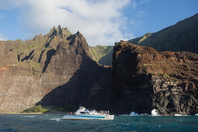 Na Pali Sunset & Sightsee Boat Tour - Starting Point at Port Allen Marina Center