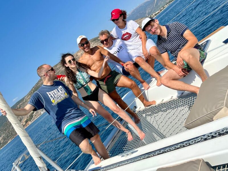 Nafplio: Catamaran full day private cruise - The Final Stop with Fresh Fruits