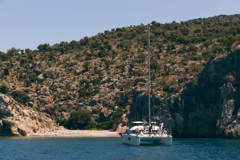 Nafplio: Full-Day Catamaran Cruise with Lunch & Drinks - Returning to Nafplio: The Short Sail Back