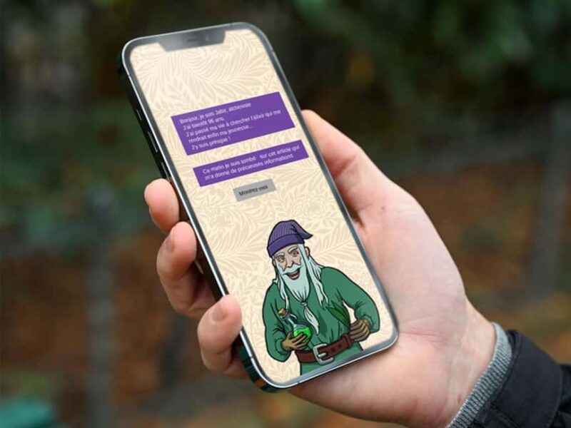 Nantes: Escape Game Outdoor - The elixir of the alchemist - Starting Point at Place Charles le Roux and the First Steps