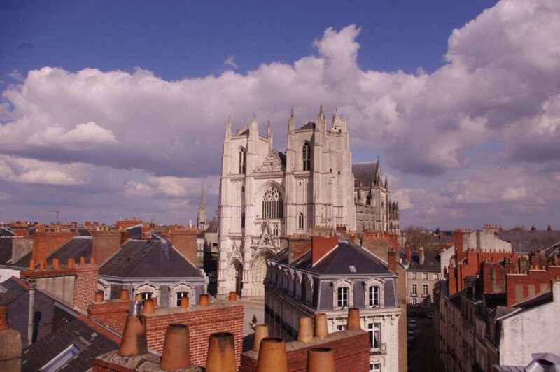 Nantes Private Guided Walking Tour - Exploring Nantes Historical Timeline: From Gaulish Roots to the French Revolution