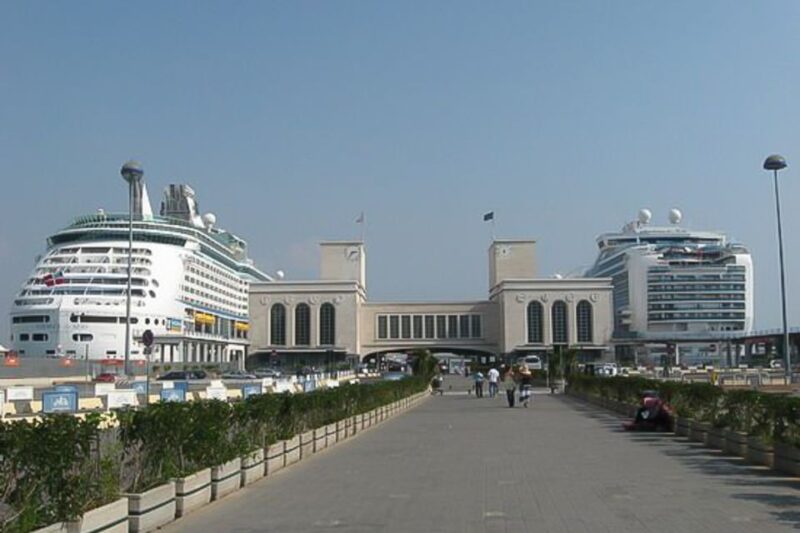 Naples and Pompeii: Half-Day Tour - Tour Logistics and Group Experience