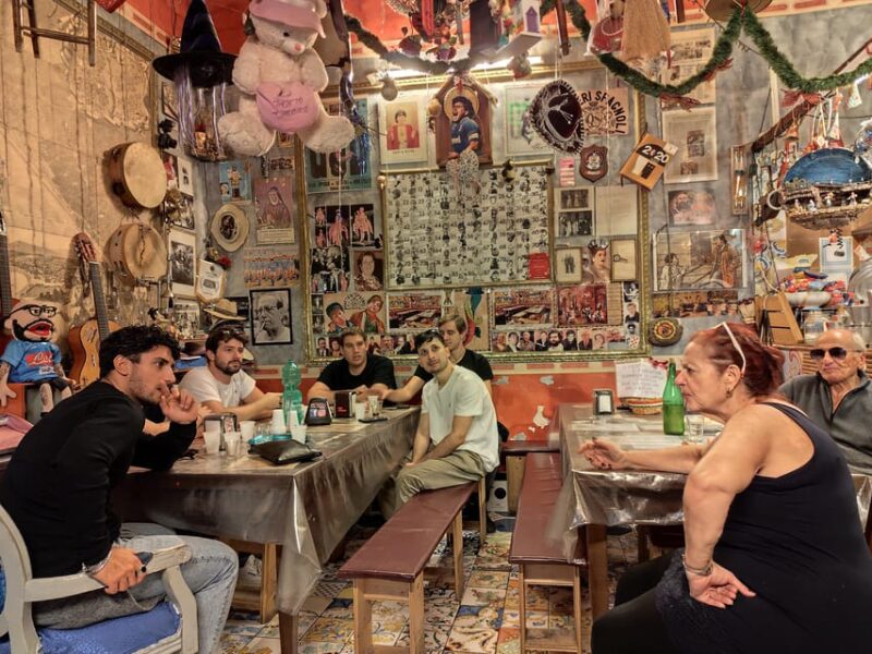 Naples: Authentic Family Home Lunch with Music Show & Spanish Quarters Tour - Authentic Family Home Lunch in the Heart of Naples