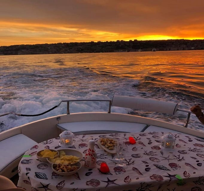 Naples: Bay of Naples Sunset Experience with Prosecco - The Guide and Crew: Professionalism and Knowledge