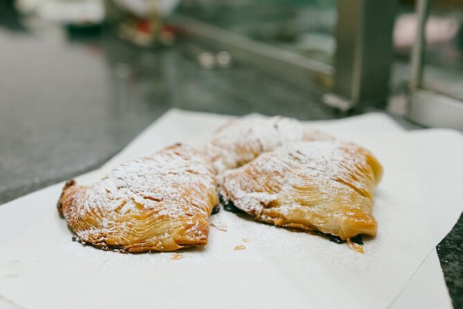 Naples by Night: Ultimate Neapolitan Tasting Tour - Small Group Experience for Personalized Attention