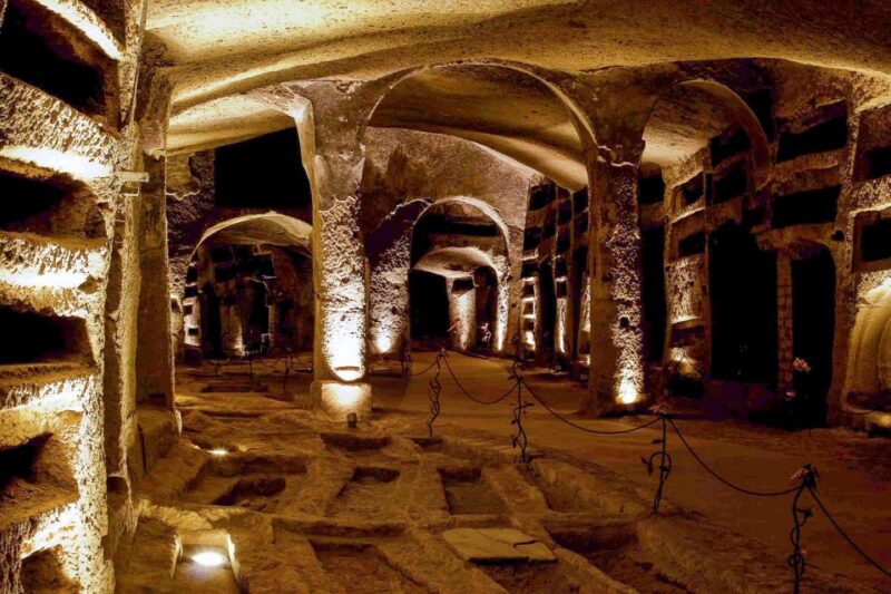 Naples: Catacombs of San Gennaro Entry Ticket & Guided Tour - Logistics and Accessibility of the Tour