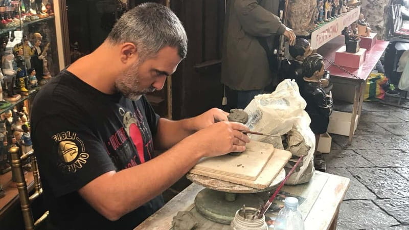 Naples: City Highlights and Hidden Gems Private Walking Tour - Tasting Naples: Street Food and Coffee