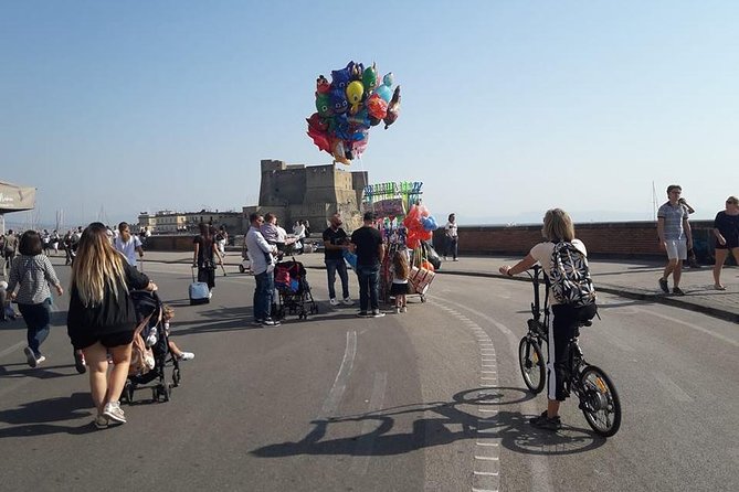 Naples electric bike tour Partenope - Exploring the Palazzo Reale and Piazza del Plebiscito