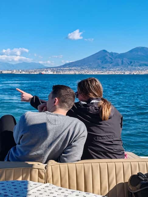 Naples Express Tour: Castles, Legends & the Gulf - Discover Naples from the Water: The Short but Stunning Boat Tour