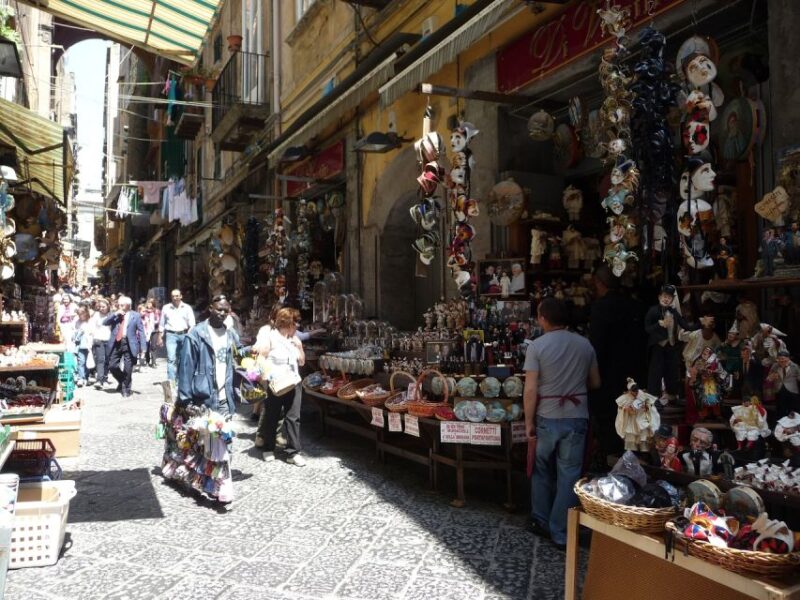 Naples: Guided Walking Tour - Visiting the Churches of Gesu Nuovo and S.Chiara