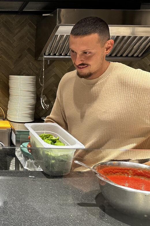 Naples: Make Your Own Authentic Neapolitan Pizza - Key Points