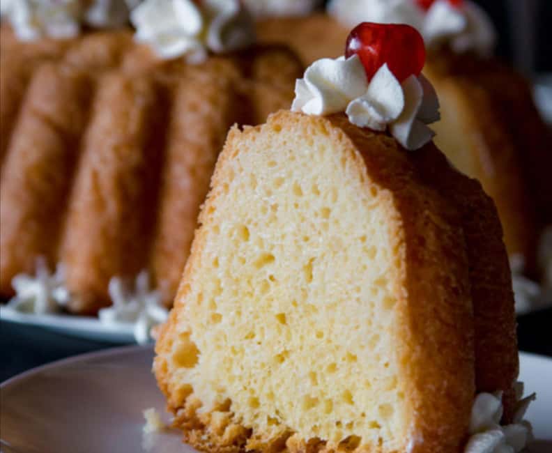 Naples: Make your own babà from scratch, taste it, and take it home - Key Points