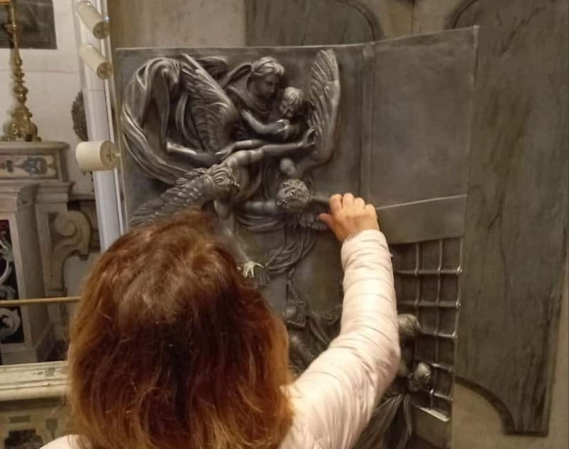 Naples: Masterpieces of Caravaggio Guided Walking Tour - Exploring Historic Churches and Art in Naples