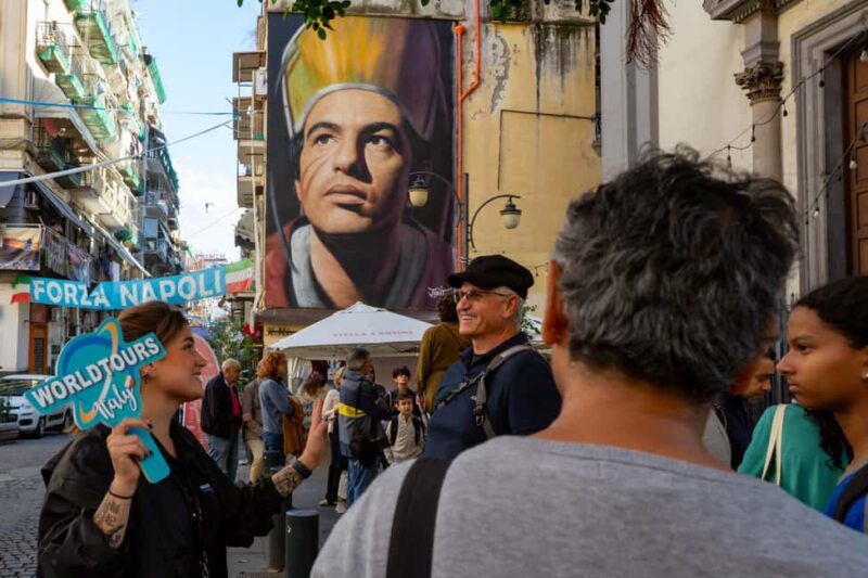 Naples Morning Walking Tour with Local Guide & Lunch - Stroll Through Spaccanapoli and Via San Gregorio Armeno