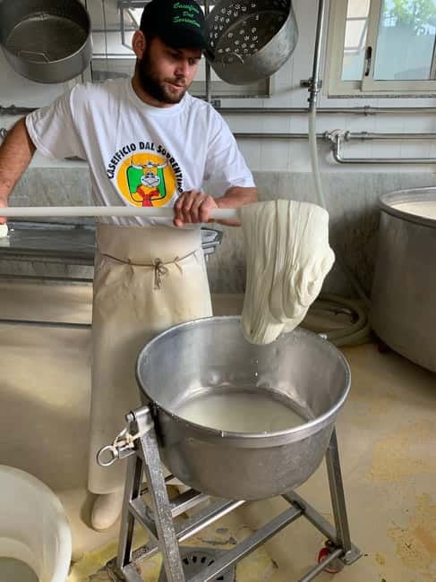 Naples: Mozzarella Experience, Taste of Southern Italy - The Feast: Dinner and Tastings