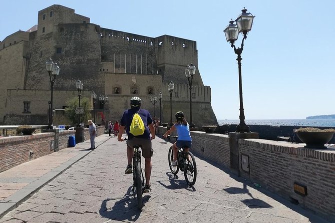 Naples panoramic e-bike(pedal assisted)ride with pizza tasting - Virgiliano Park: Overlooking the Islands of Ischia, Procida, and Nidia