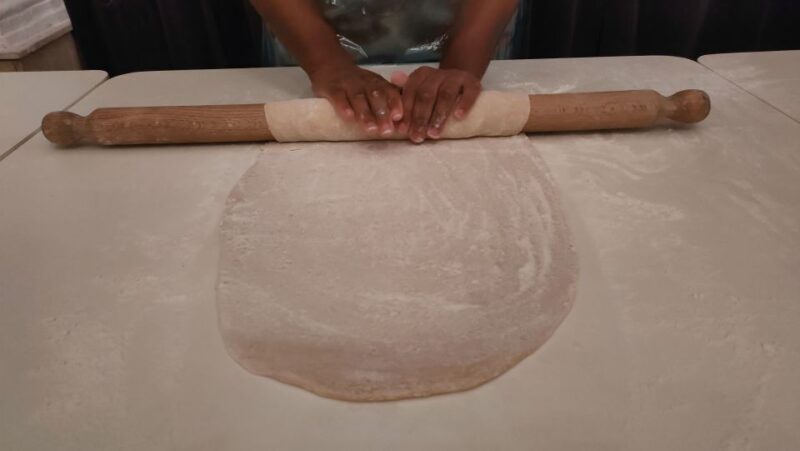 Naples: Pasta Making Class with Starter and Drink - Making Pasta Like a Neapolitan Grandmother