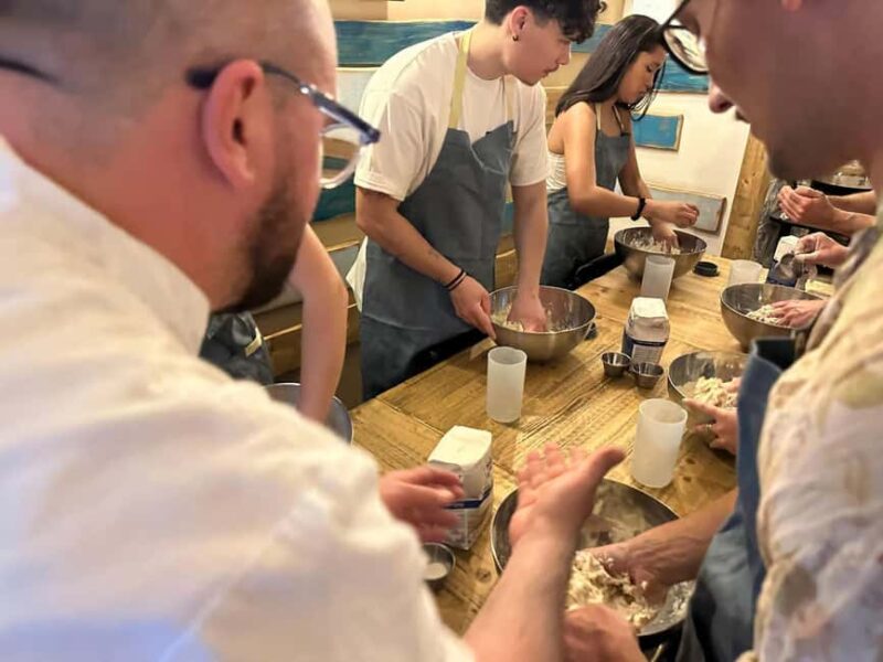 Naples: Pizza Experience and Artisan Tasting - Crafting Your Own Pizza with Fresh Ingredients