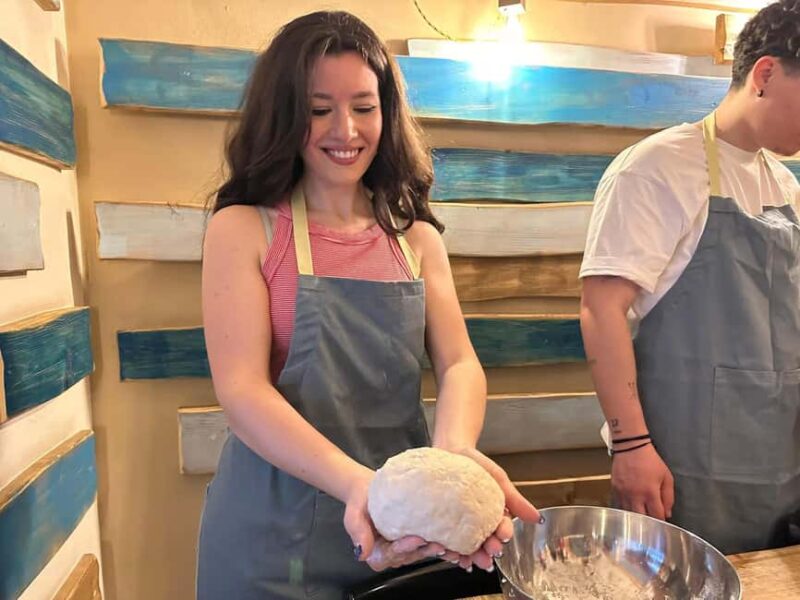 Naples: Pizza Experience and Artisan Tasting - Tasting Local Flavors: Snacks, Drinks, and Desserts