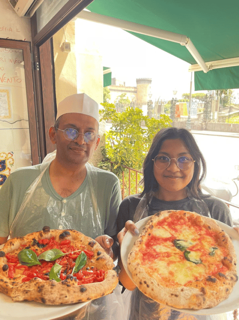 Naples Pizza Making Class: Authentic Culinary Experience - The Role of the Guide and Small Group Atmosphere