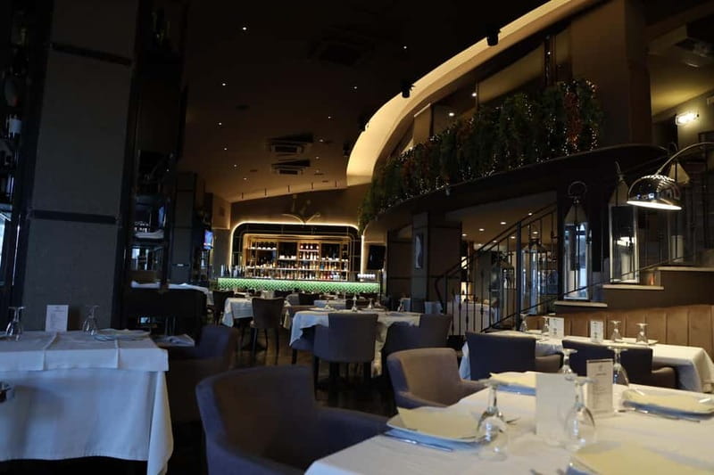 Naples: Pizza making class with a local pizza chef - Key Points