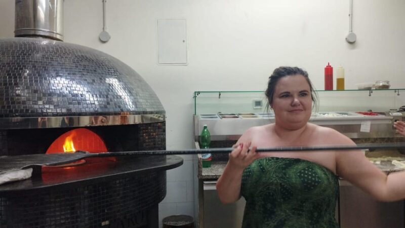 Naples: Pizza Making Class with Neapolitan Chef and drink - Learning Techniques and Gaining Skills from Expert Pizzaiolos