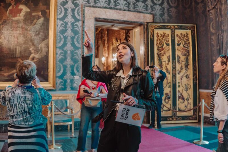 Naples: Royal Palace and Spanish Quarters Small Group Tour - Exploring the Historic Monuments of Naples