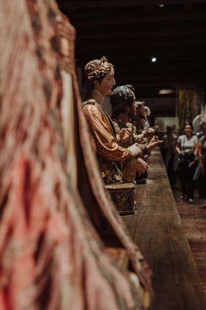 Naples: Santa Chiara Cloister Guided Group Tour - The Starting Point at Piazza del Gesù Nuovo