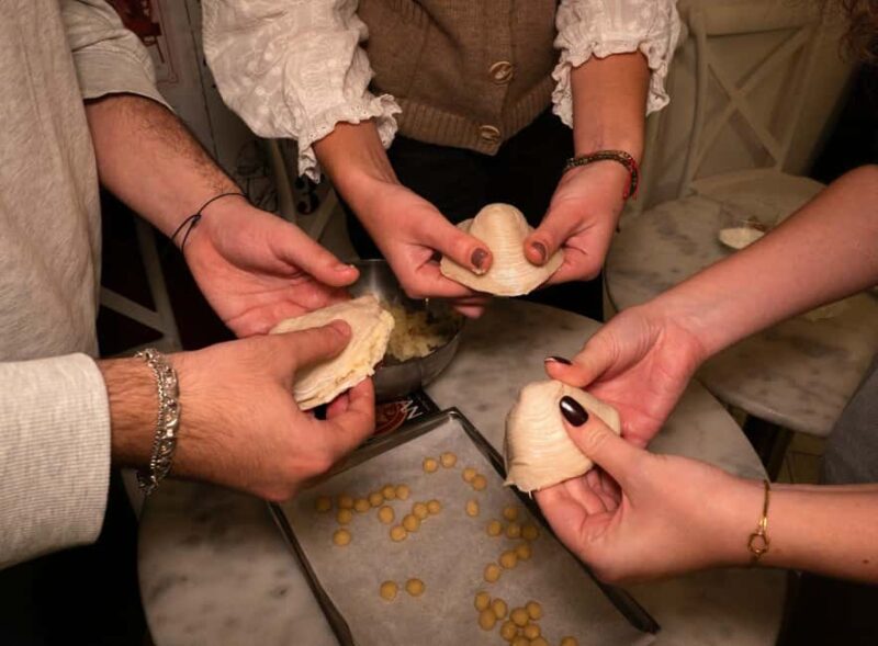 Naples: Sfogliatella Experience with Tasting & Walking Tour - Why Choose This Sfogliatella Experience