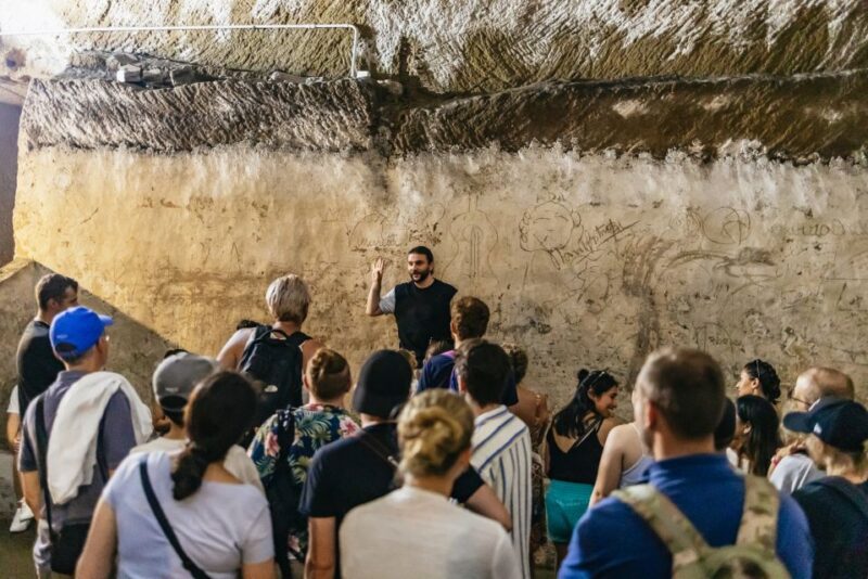 Naples: Spanish Quarters Underground Guided Tour - What Makes the Tour Stand Out: Exploring Naples Underground World