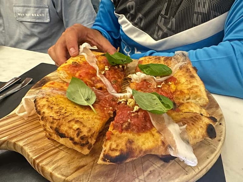 Naples: Street Food and Guided Sightseeing Walking Tour - Discover Naples’ Flavors and Cultural Landmarks in 2.5 Hours