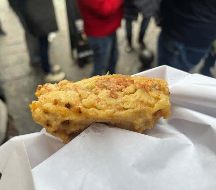 Naples: Street Food and Guided Sightseeing Walking Tour - Practical Details: What to Bring and Wear