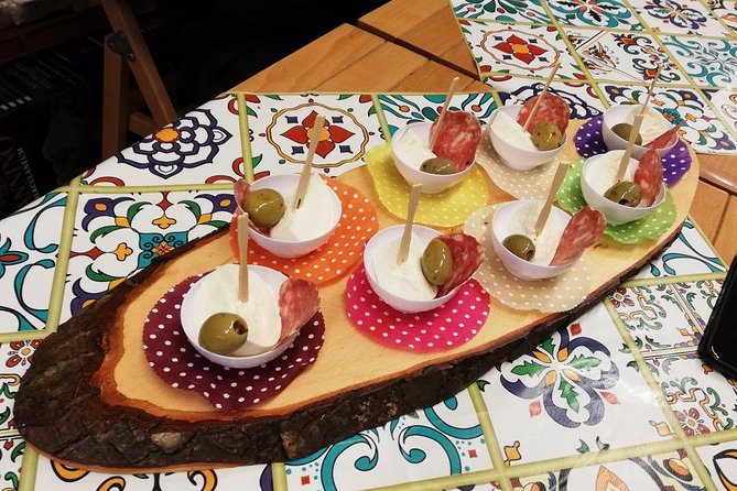 Naples Street Food Tour with a Native & Top Rated Expert - Nativity Scene Art and the Taste of Frittatina