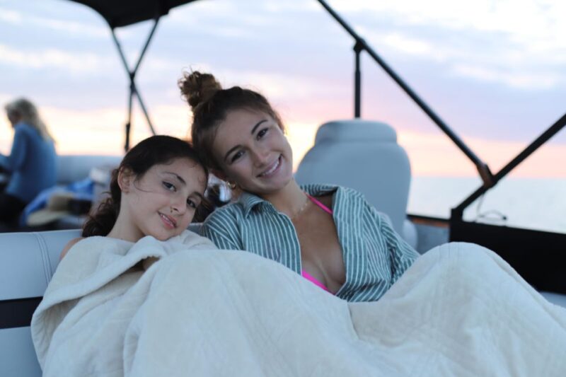 Naples: Sunset Boat Tour with Snacks and Drinks - Dynamic Guides and Personal Service