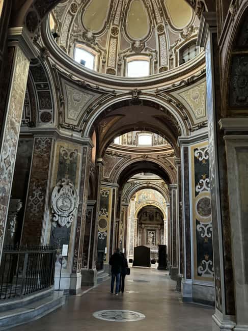 Naples Tour: San Gregorio Armeno, Nativity Scenes, and Shepherds - The Guide’s Approach and Expertise
