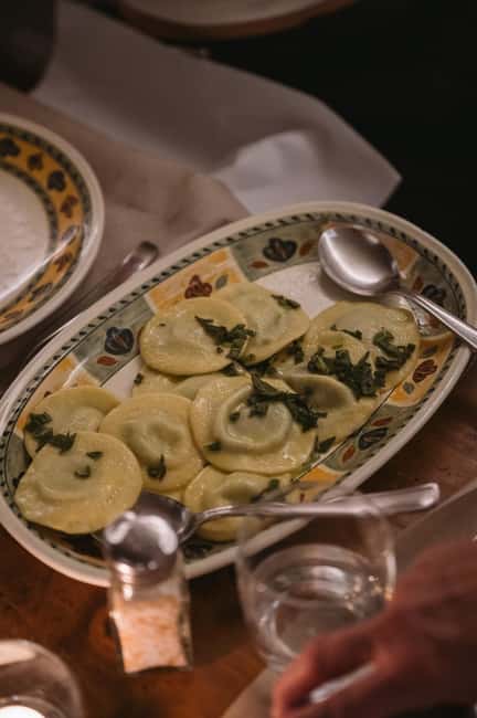 Naples: Traditional Italian Food Cooking Class at Restaurant - Group Size and Atmosphere