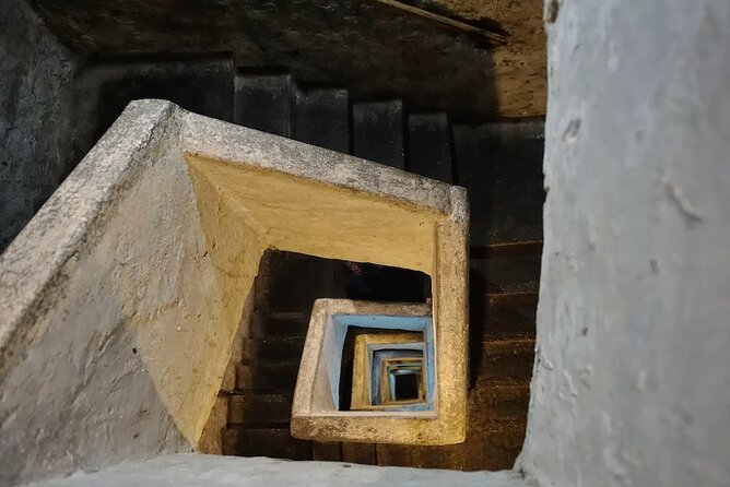 Naples Underground & Highlights Tour  Small Group Experience - Discover Naples with an Expert Guide in a Small Group