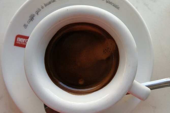 Naples Urban Culture Tour: Street Art, Wine and Culinary Tasting - Discovering the Iconic Palazzo Dello Spagnolo