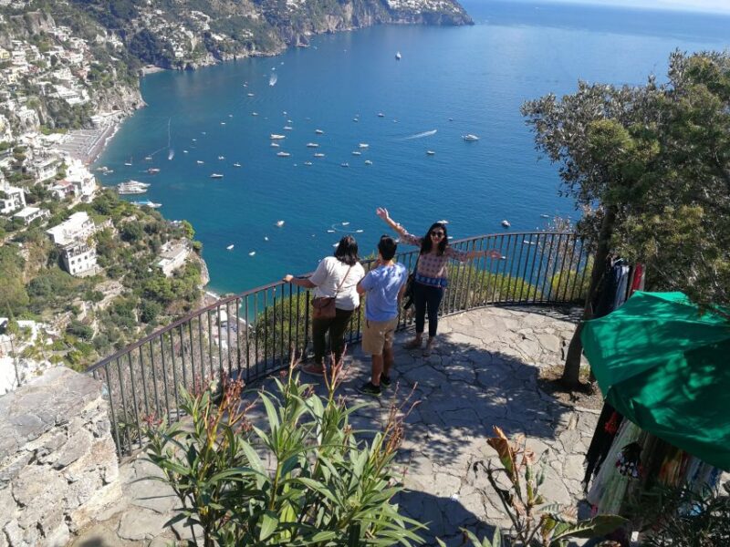 Naples: Visit Pompeii with a private professional guide 2hrs - Practical Details: Accessibility, Weather, and Cancellation Policy