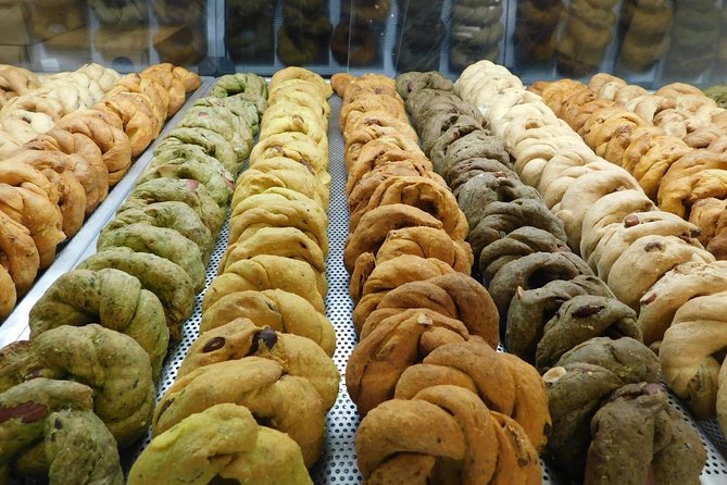 Naples Vomero: A Unique Traditional Food Tour by Do Eat Better - Practical Details: Logistics and Group Size