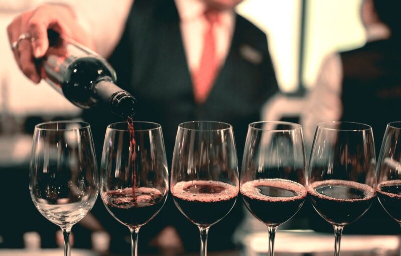 Naples Wine Tour with Sommelier - Discover Naples’ Charm with a Local Sommelier in Just 2 Hours