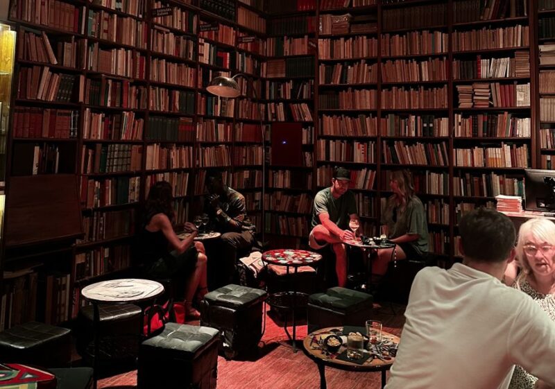 Naples Wine Tour with Sommelier - Exploring Dante Square and Its Historic Atmosphere