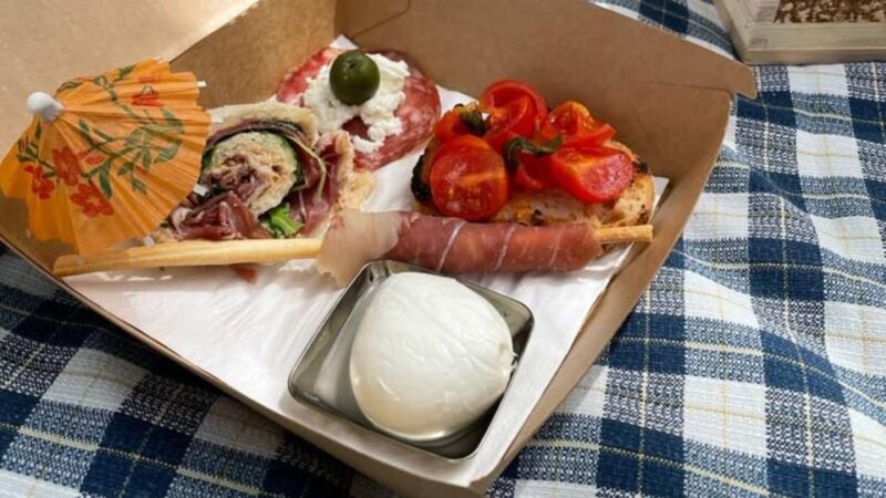 Naples: winery tour & wine tasting on Astroni crater - Explore the Volcanic Roots of Campi Flegrei Wine