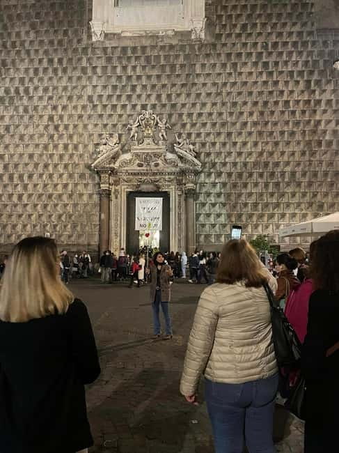 Napoli centro storico - tour in Italiano - Piazza San Domenico Maggiore and Piazza del Gesù Nuovo